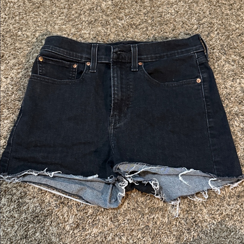 Levi’s Black Distressed Denim Shorts. Size 30